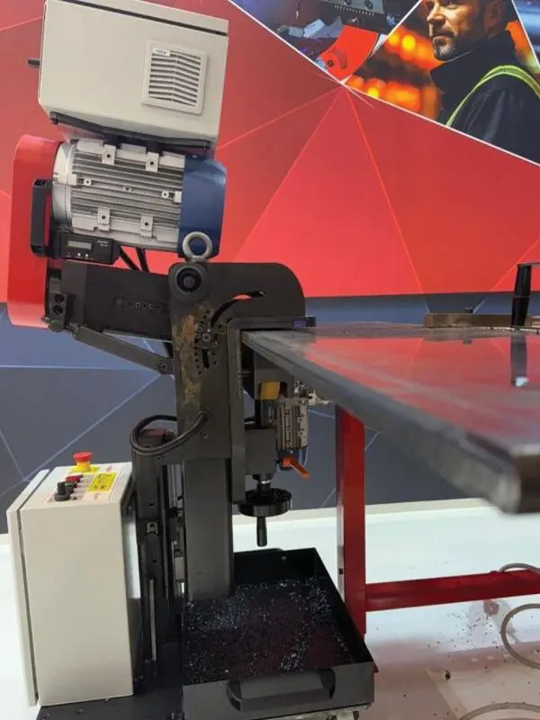 پخ زن ورق و لوله